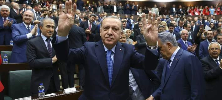 Γιατί ο Ερντογάν προκήρυξε πρόωρες εκλογές – Το κραχ της τουρκικής οικονομίας και η Αφρίν